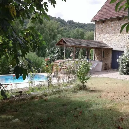 House Le Grand Marronnier * Memerlin